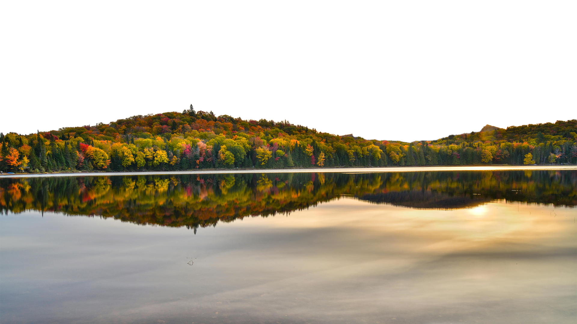 Image of a lake landscape